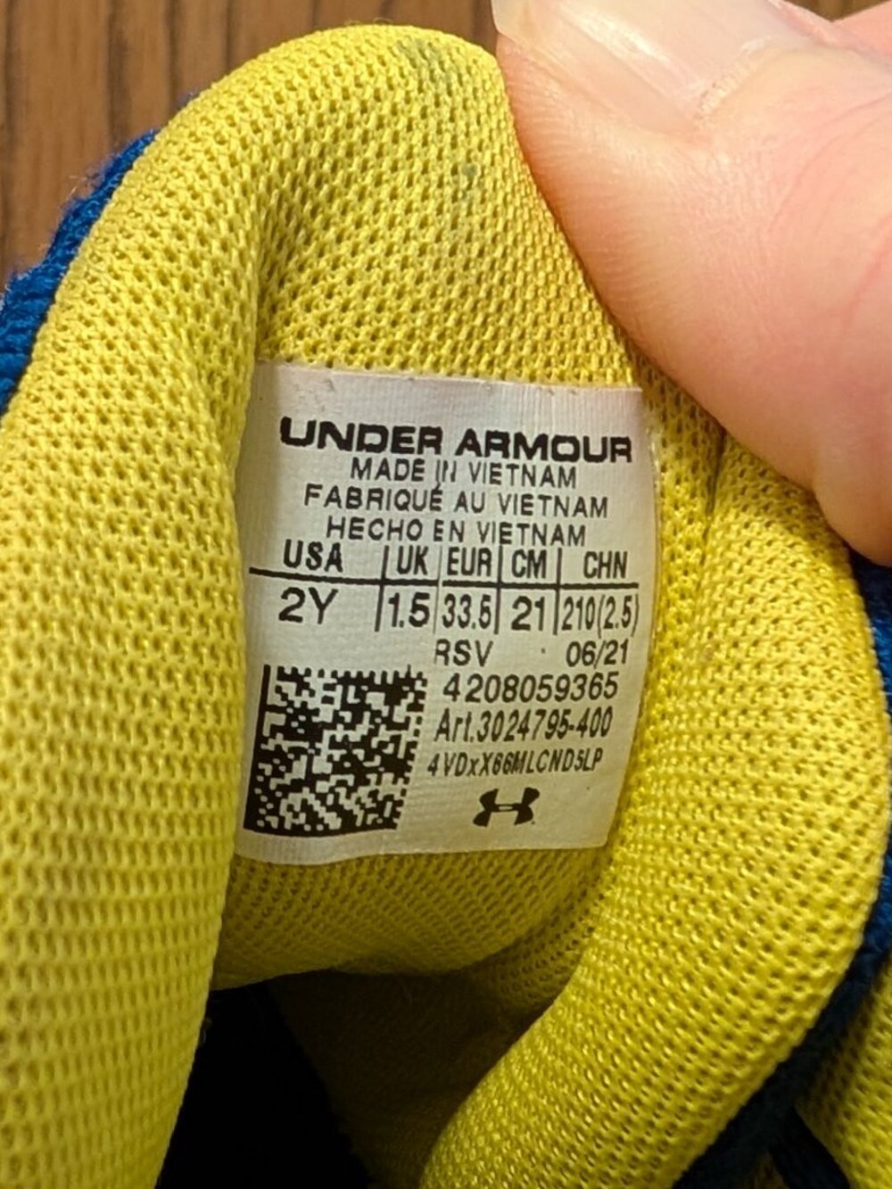 Lot! 2 pair Under Armour Shoes Sneakers Size 2Y blue yellow gray - Picture 3 of 16